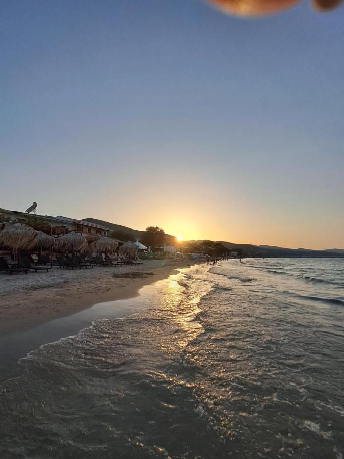 Mastora Seaside